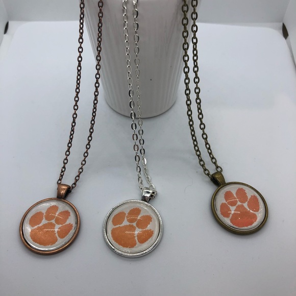 Custom College pendent - Picture 7 of 8